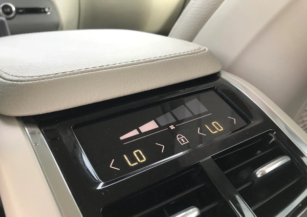 Volvo XC 90 cena 179900 przebieg: 132000, rok produkcji 2019 z Kwidzyn małe 781